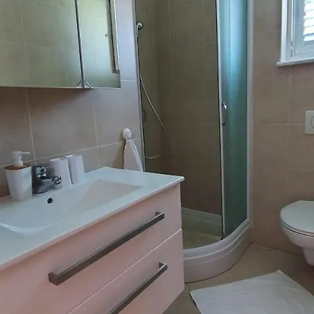 Apartmani Tomislav Krk Town Exteriér fotografie