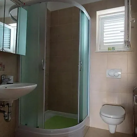 Apartmani Tomislav Krk Town Exteriér fotografie