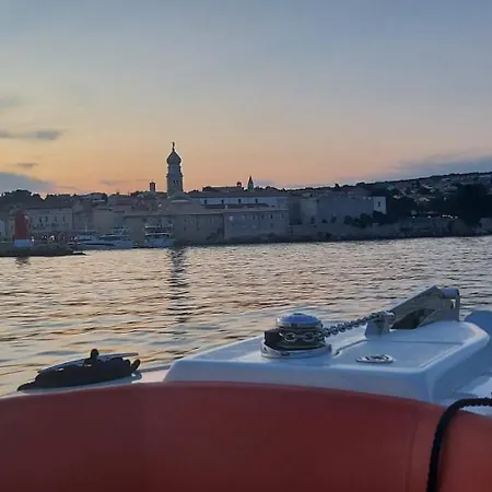 Apartmani Tomislav Krk Town Exteriér fotografie