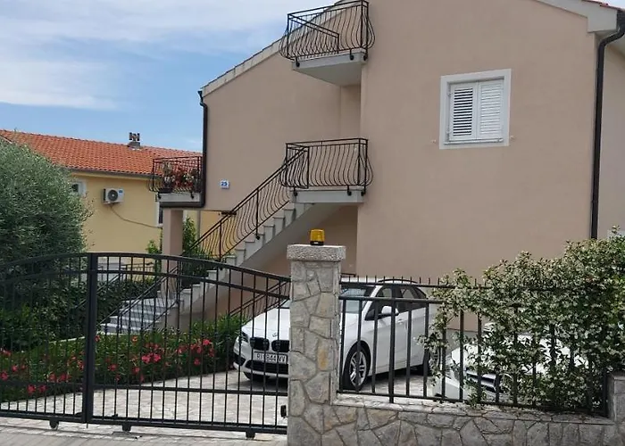 Apartmani Tomislav