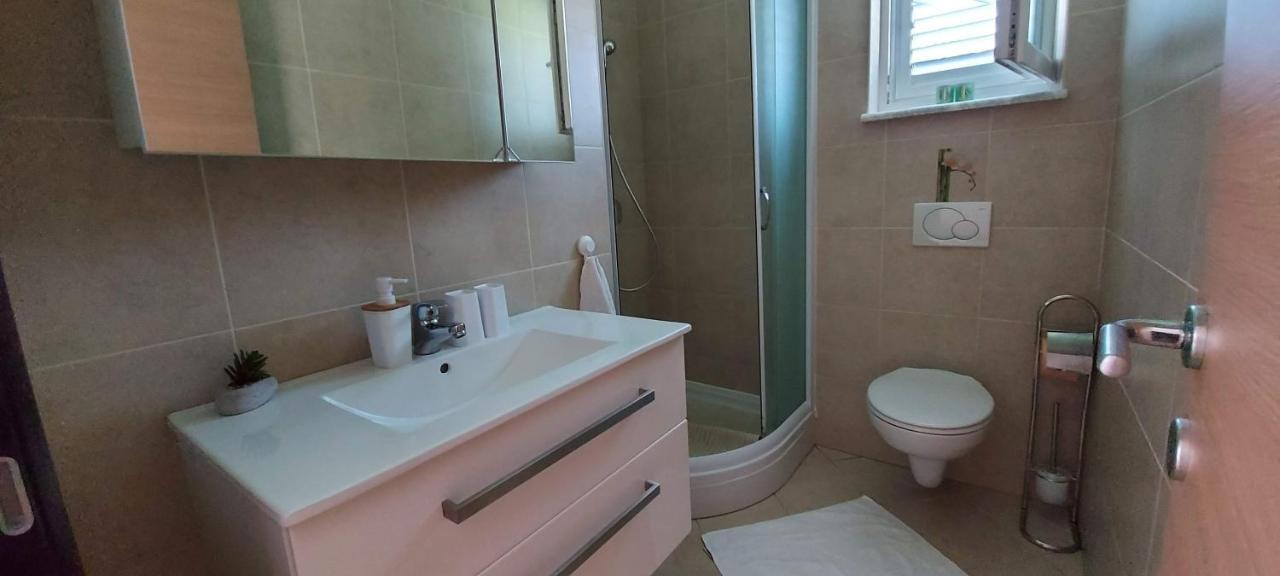 Tomislav Apartment *